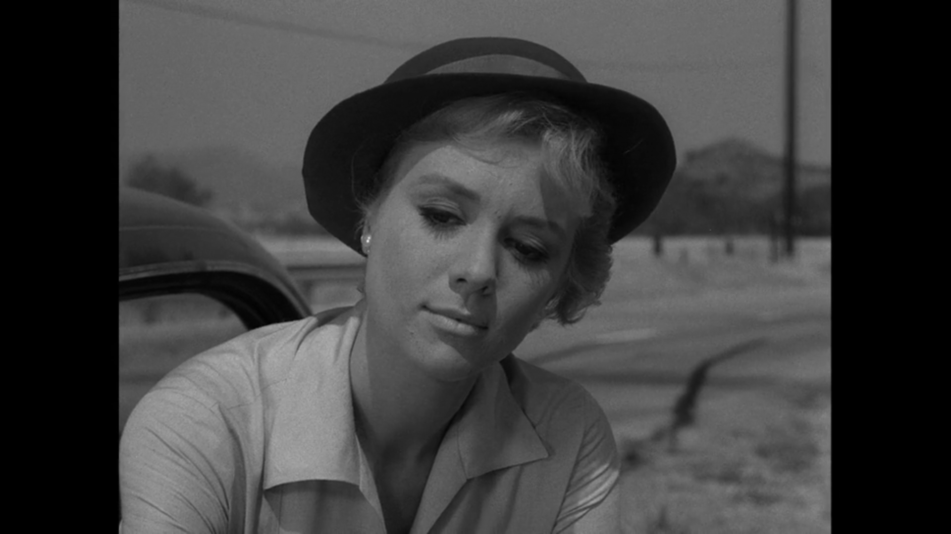 Inger Stevens in the Twilight Zone's "The Hitch-Hiker."